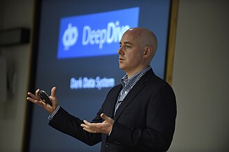 Christopher Ré